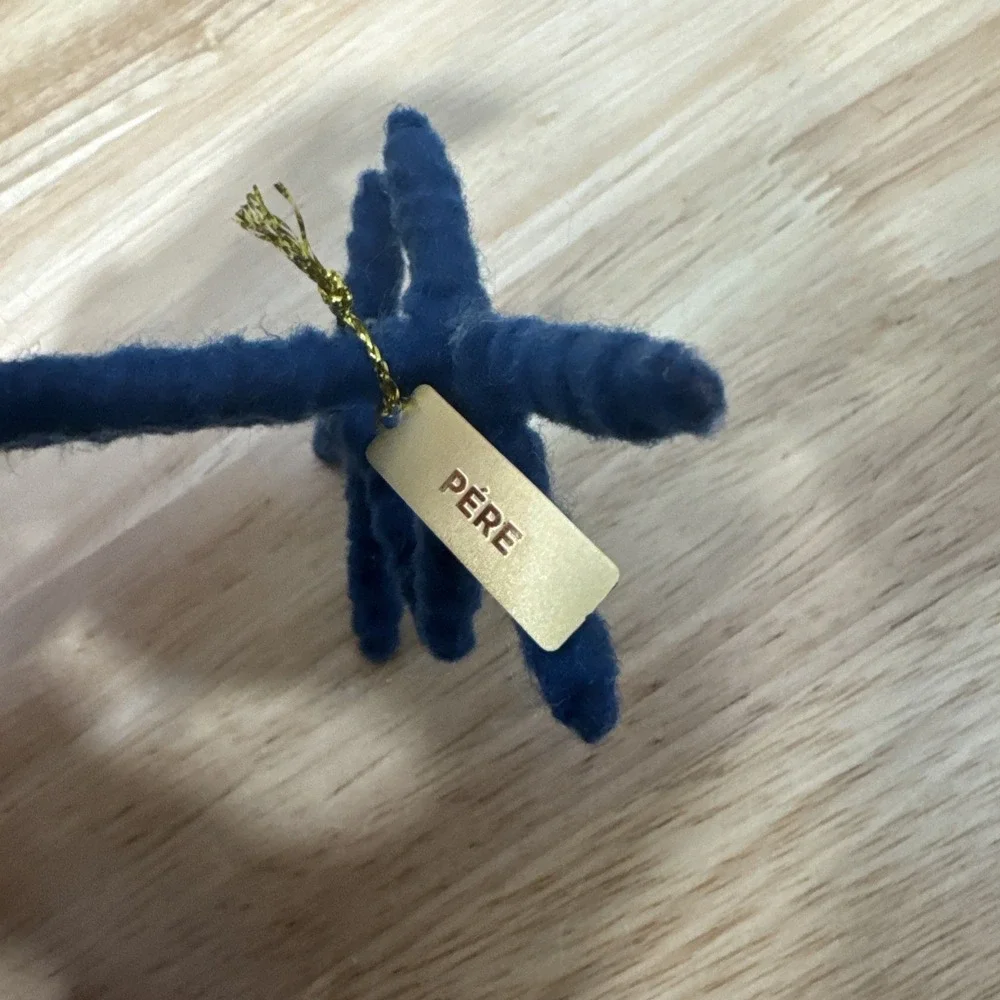 2020 Target Featherly Friends Pere Christmas Bird Scarf Antler Wondershop Spritz